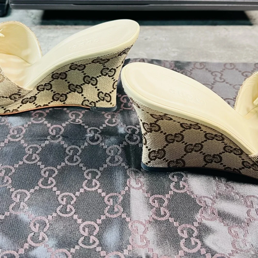 Gucci Wedge Sandals - Picture 4 of 8